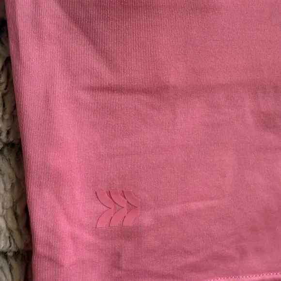 All in Motion Asymmetrical Crop Tank Top Blue Pink - Picture 2 of 2